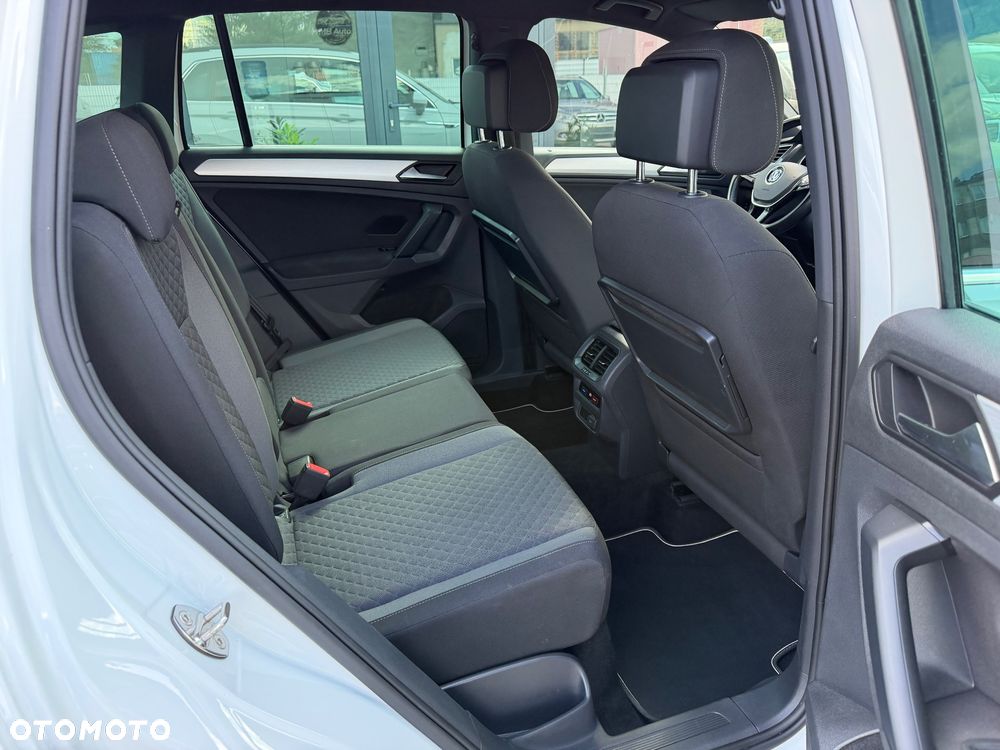 Volkswagen Tiguan 2.0 TDI SCR DSG R-Line - 27