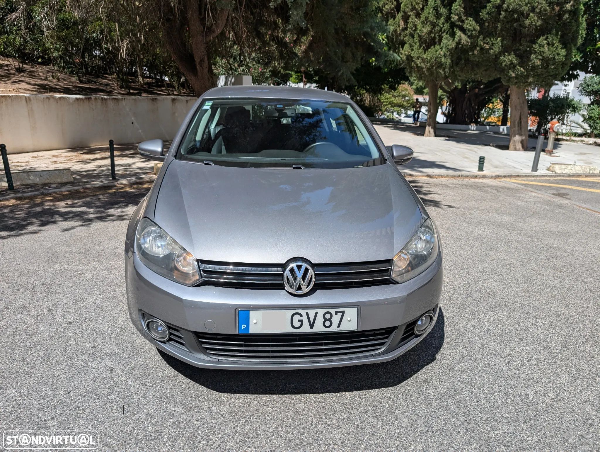 VW Golf 2.0 TDi Confortline - 1