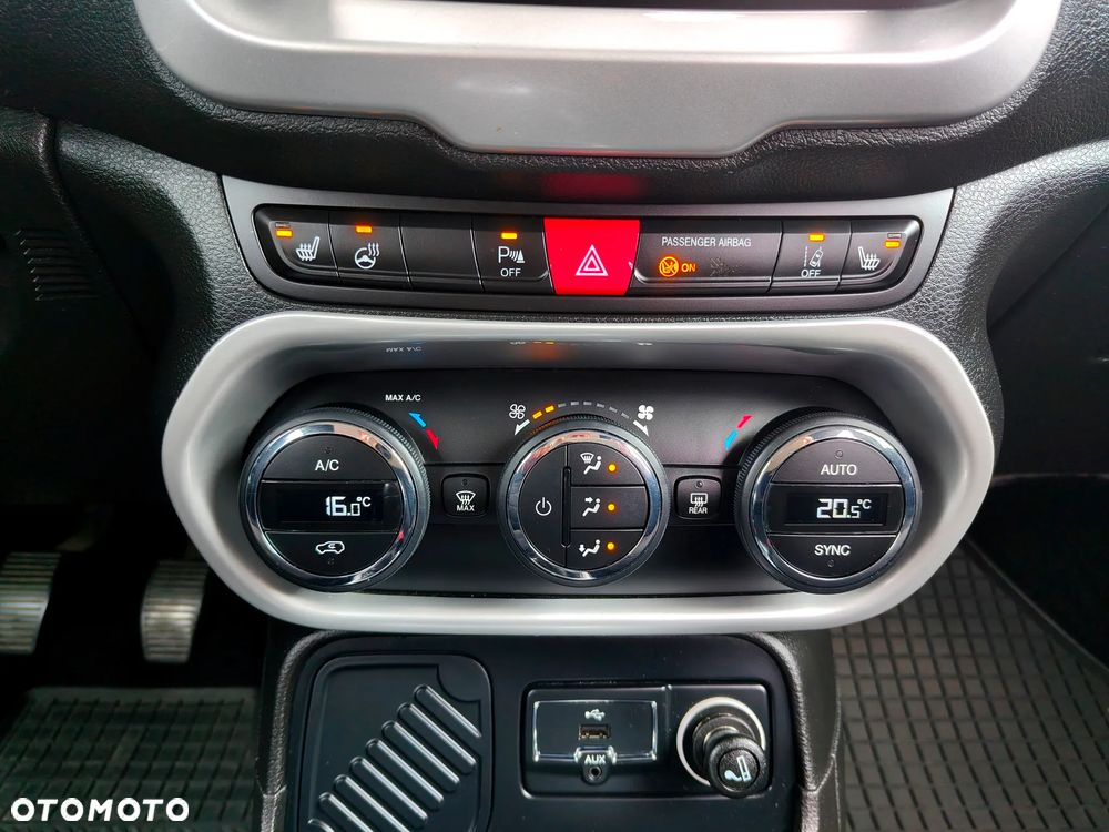 Jeep Renegade 1.4 MultiAir Limited - 22