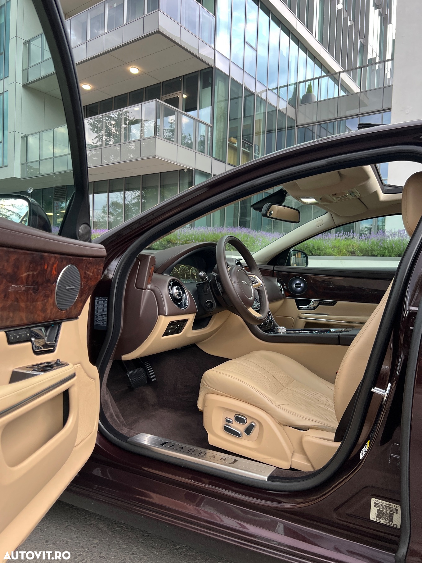 Jaguar XJ 3.0 V6 Premium Luxury Aut SWB - 9