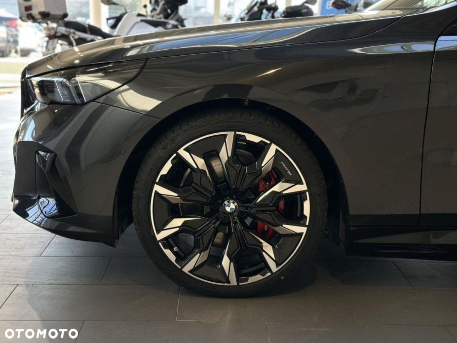 BMW Seria 5 540d xDrive mHEV M Sport - 18