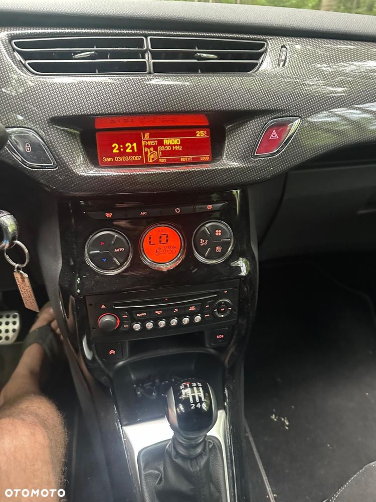 Citroën DS3 THP 155 SportChic - 13