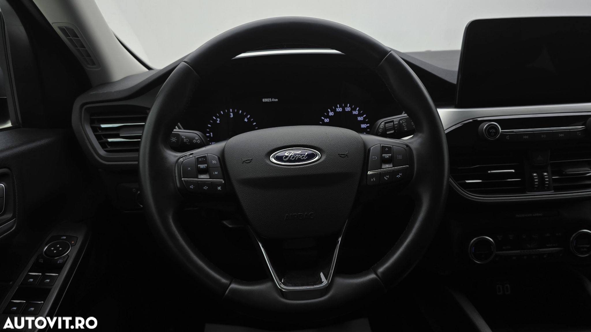 Ford Kuga 1.5 EcoBlue A8 FWD Trend - 15