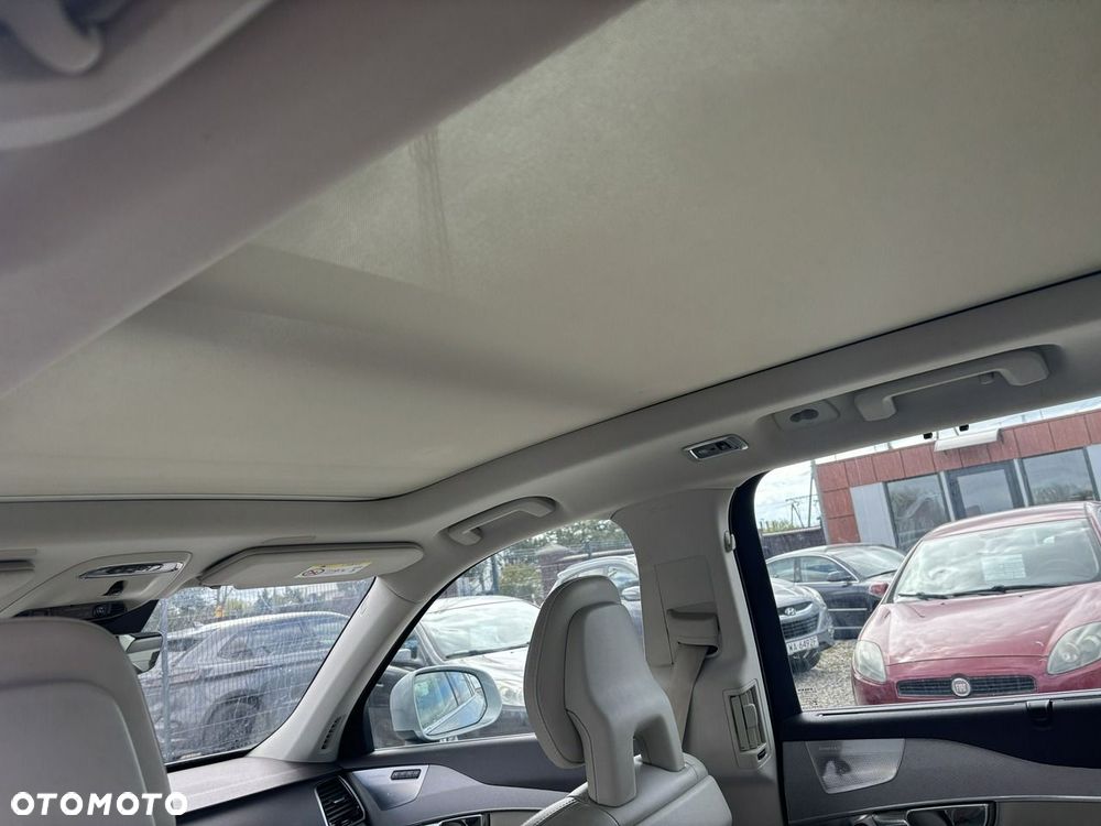 Volvo XC 90 - 32