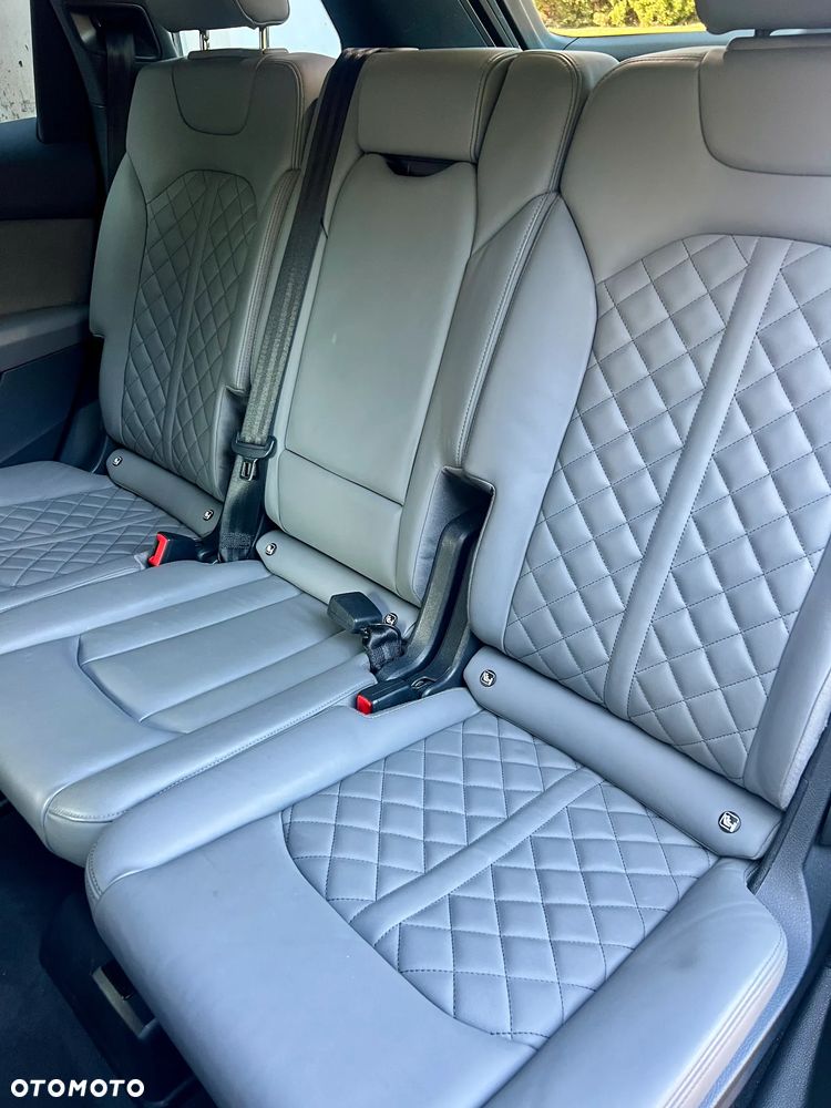 Audi Q7 - 8