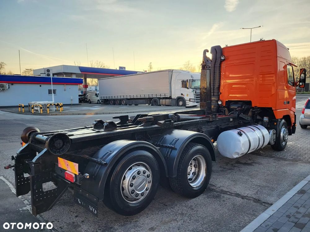 Volvo FH12 6X2R - 12