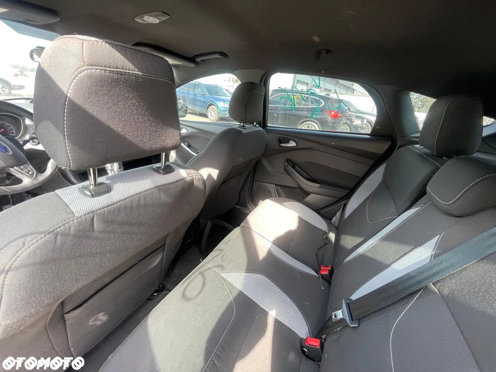 Ford Focus 2.0 EcoBoost ST - 12
