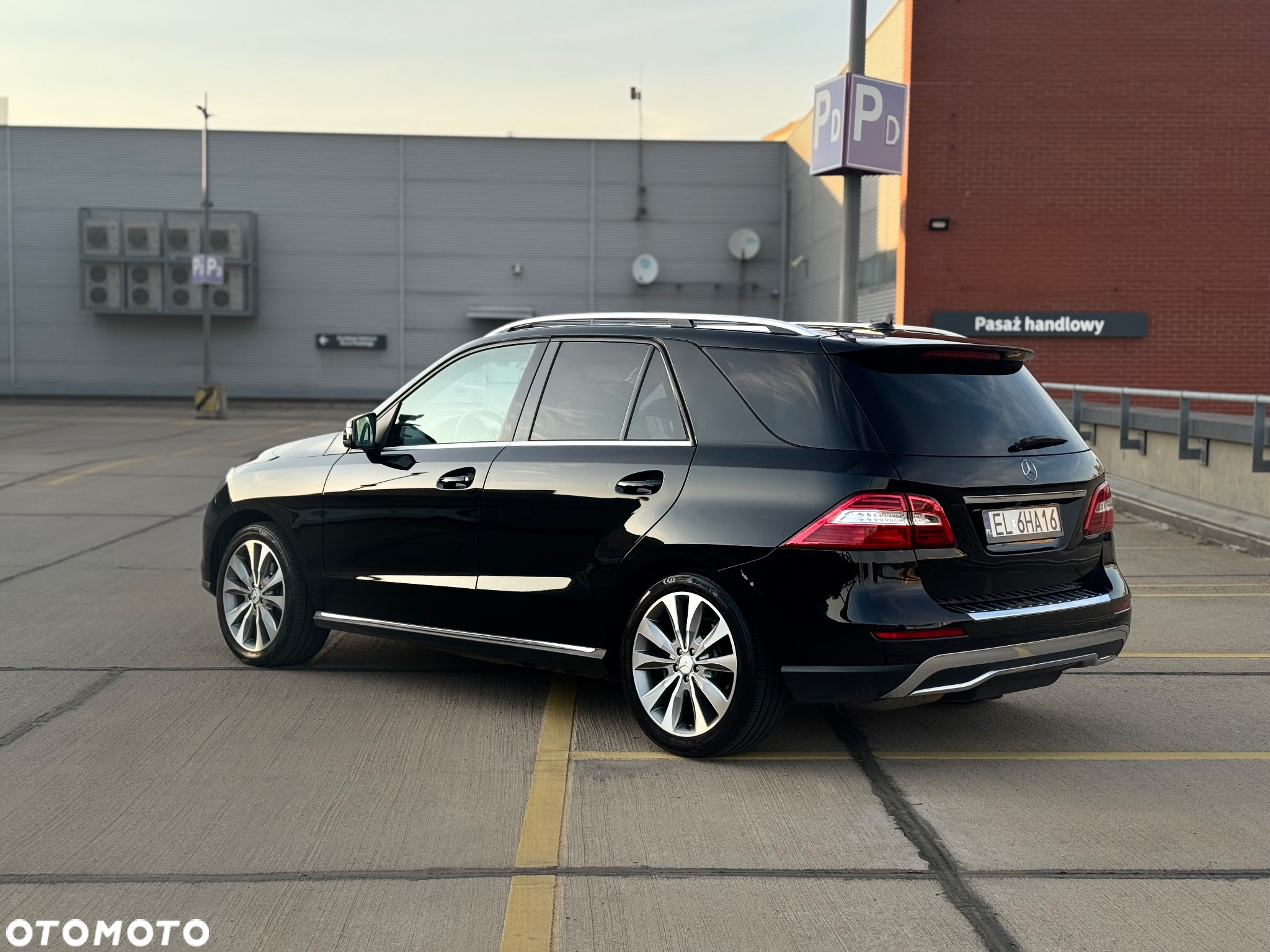 Mercedes-Benz ML 350 BlueTec 4-Matic - 10