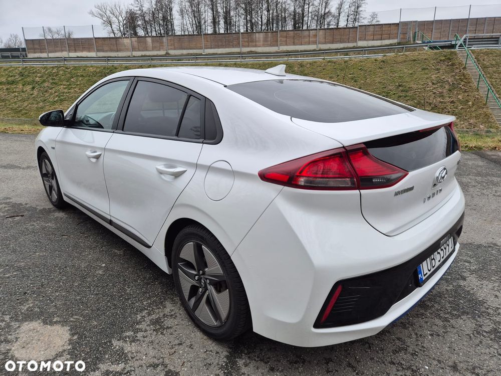 Hyundai IONIQ 1.6 GDI Premium - 6