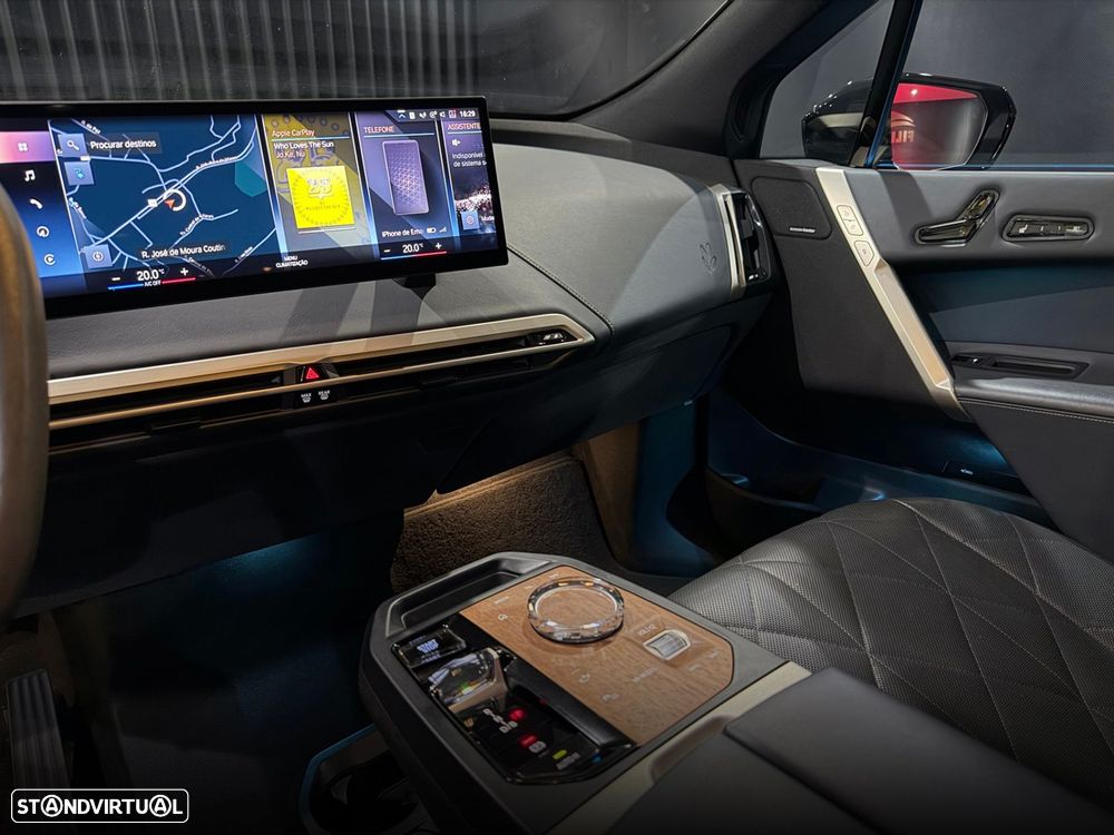 BMW iX xDrive 40 - 19