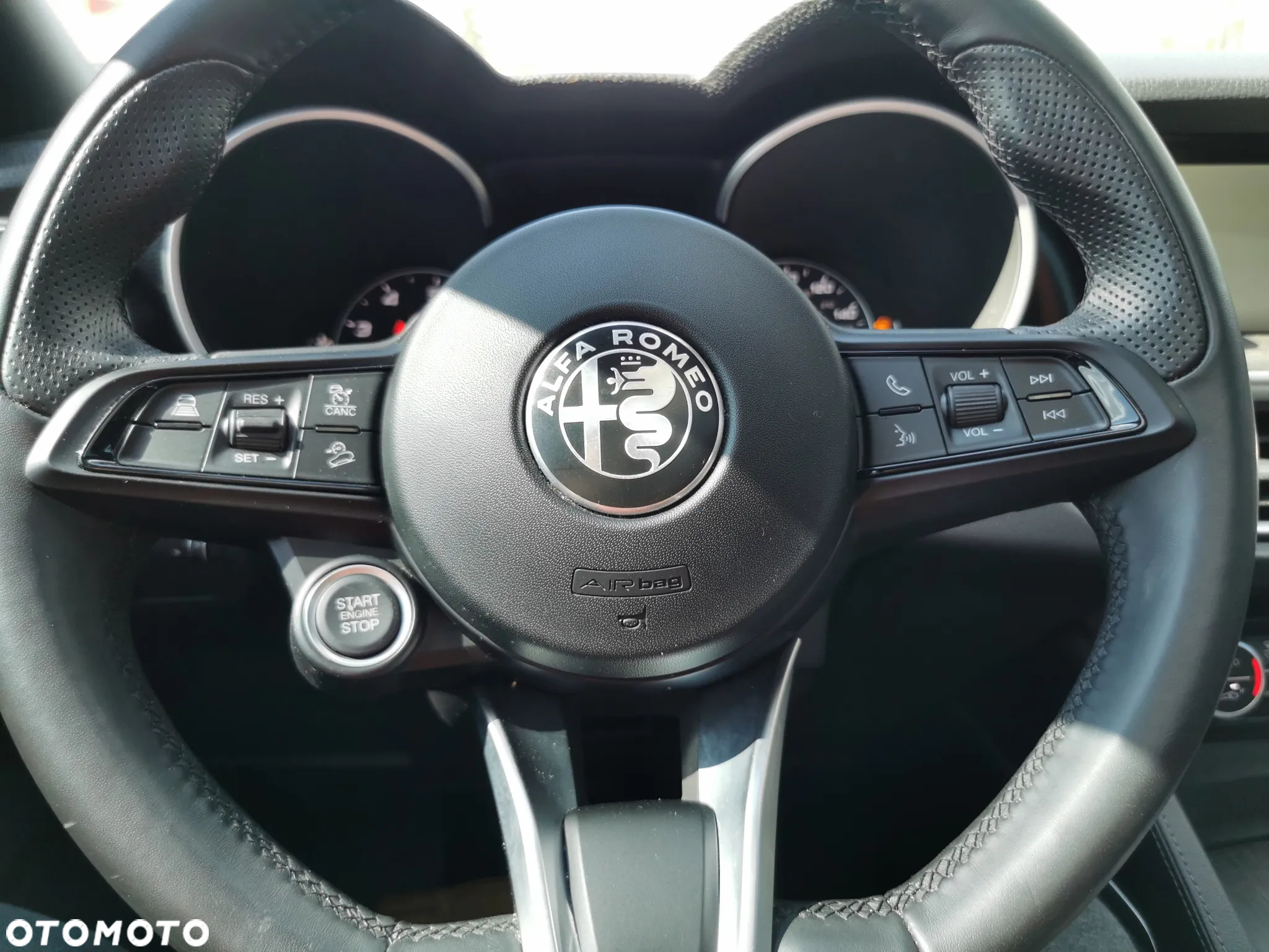 Alfa Romeo Stelvio 2.0 Turbo 16V AT8-Q4 Ti - 20