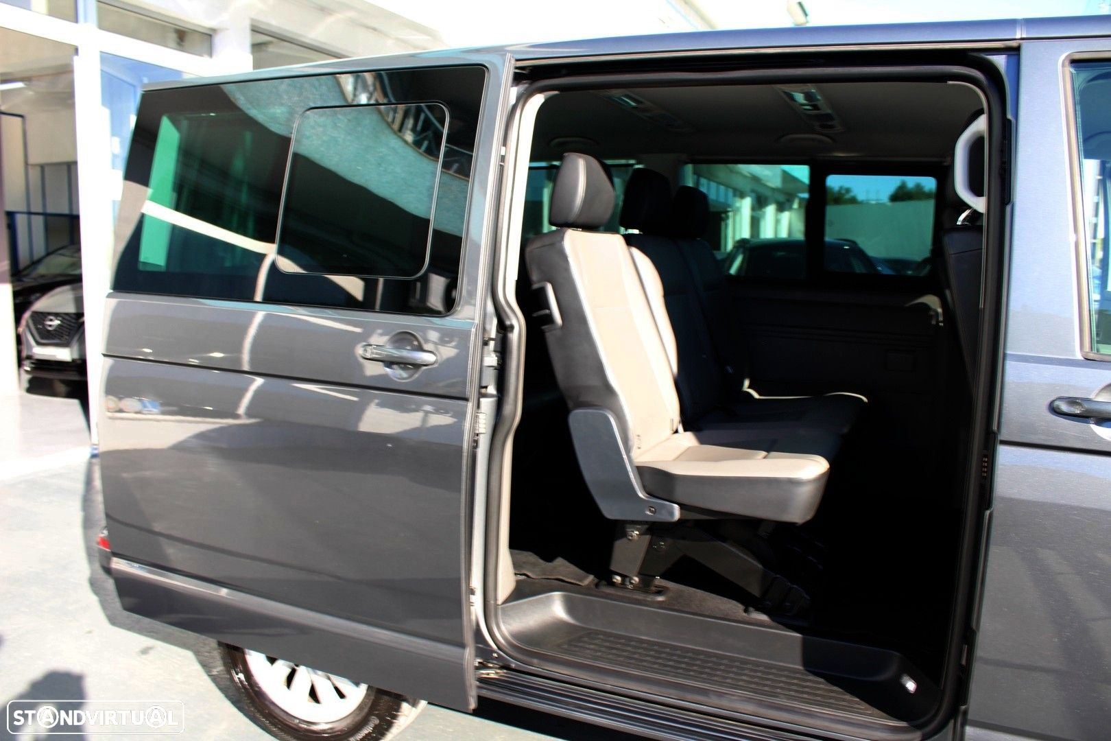 VW Caravelle 2.0 TDI Comfortline DSG - 20
