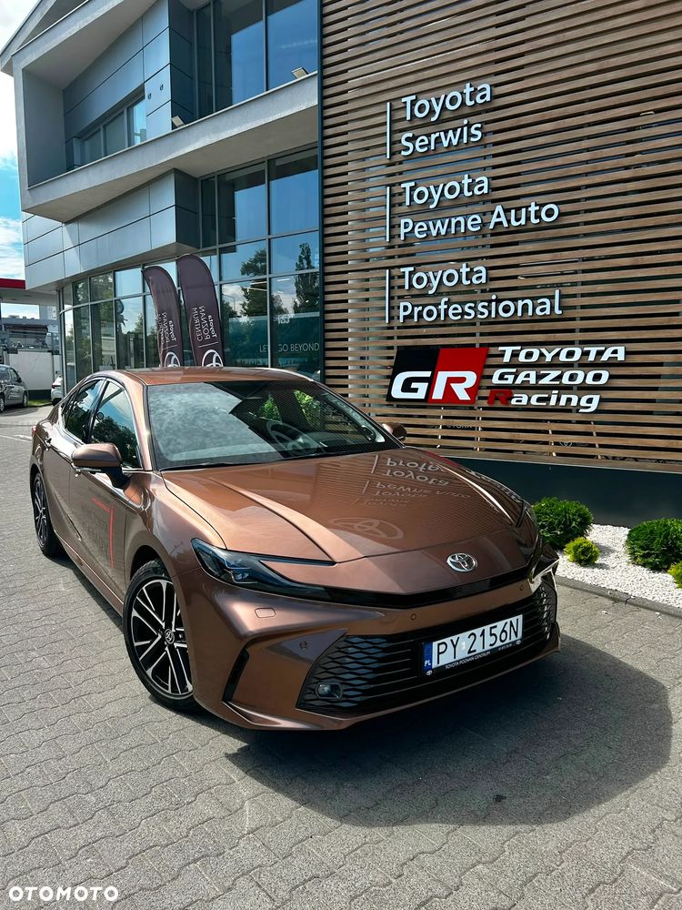 Toyota Camry 2.5 Hybrid Executive CVT - 2