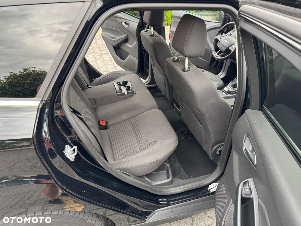 Ford Focus 1.5 TDCi DPF Start-Stopp-System Titanium - 24