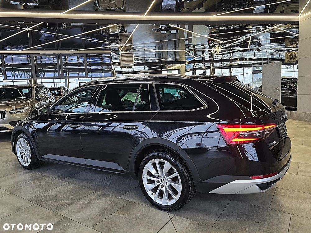 Skoda Superb 2.0 TDI 4x4 DSG Scout - 5