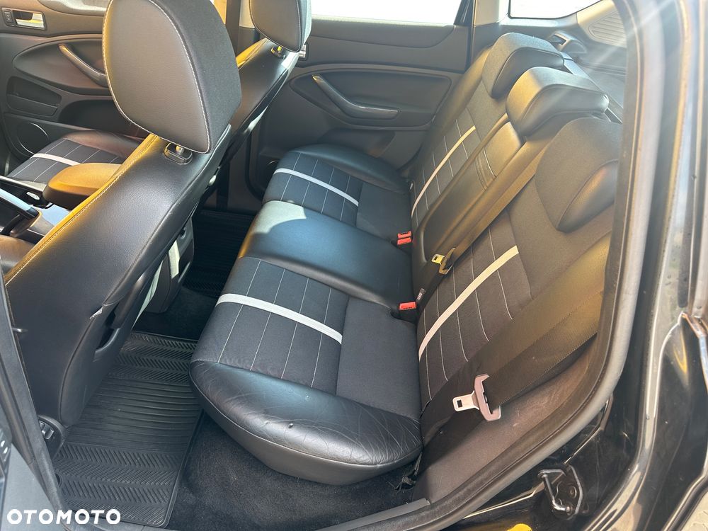 Ford Kuga 2.0 TDCi Trend - 10