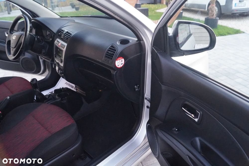 Kia Picanto - 10