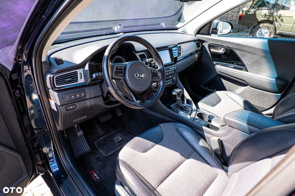 Kia Niro 1.6 GDI Hybrid L - 13