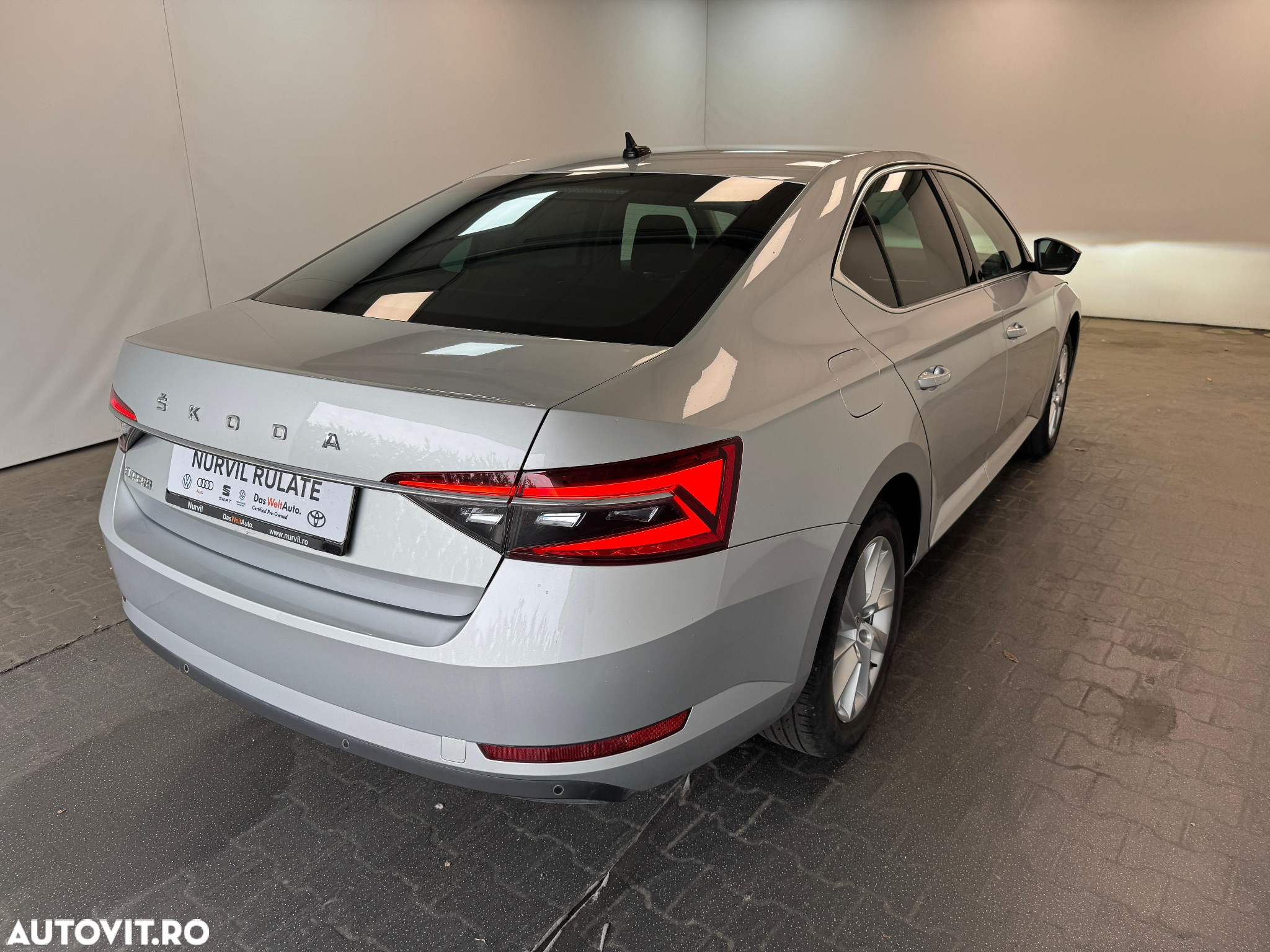 Skoda Superb 2.0 TDI DSG Style - 5