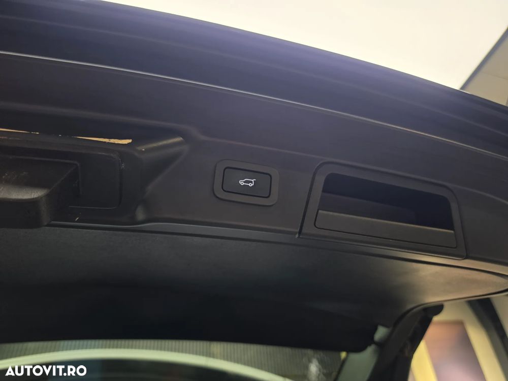 Land Rover Range Rover Velar 3.0 D300 MHEV Dynamic SE - 32