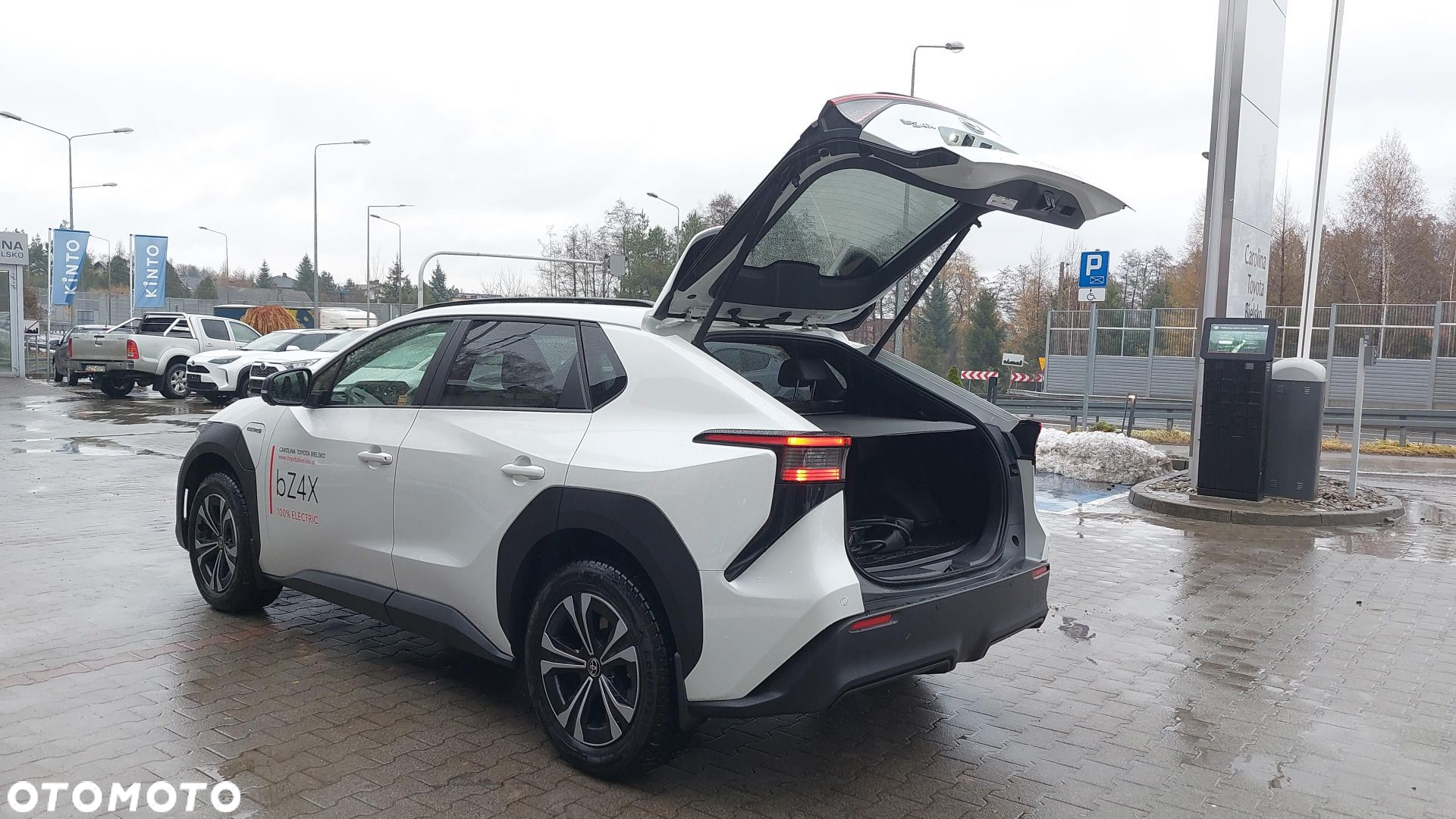 Toyota bZ4X 71.4kWh 4x4 Prestige - 13