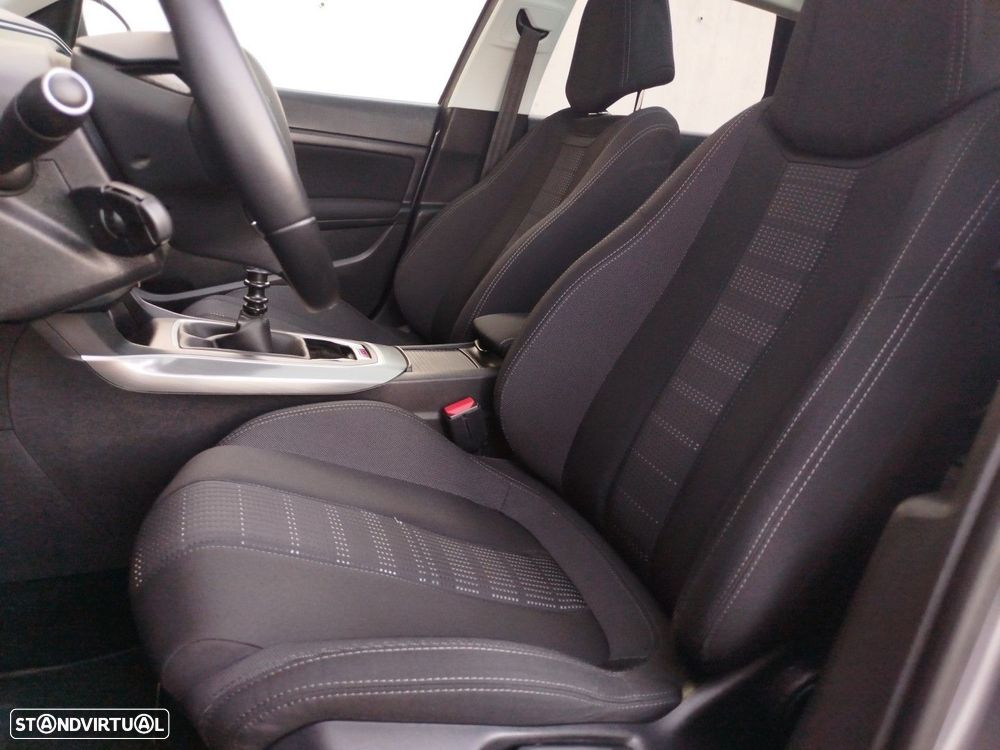 Peugeot 308 SW 1.2 PureTech Allure J17 - 21