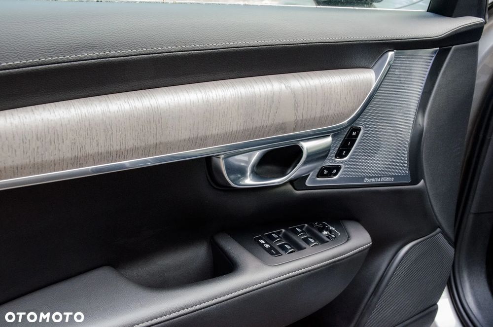 Volvo S90 T8 Twin Engine AWD Geartronic Inscription - 26