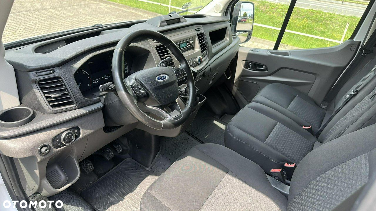 Ford Transit - 11