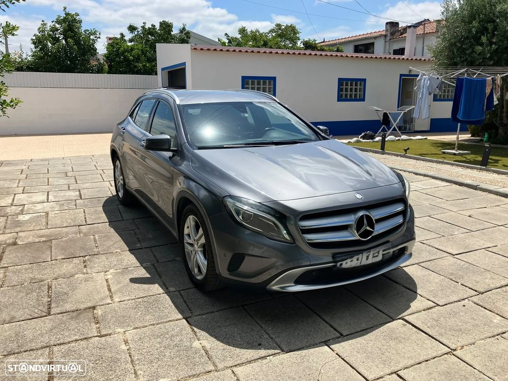 Mercedes-Benz GLA 200 (CDI) d 4Matic 7G-DCT Urban - 2