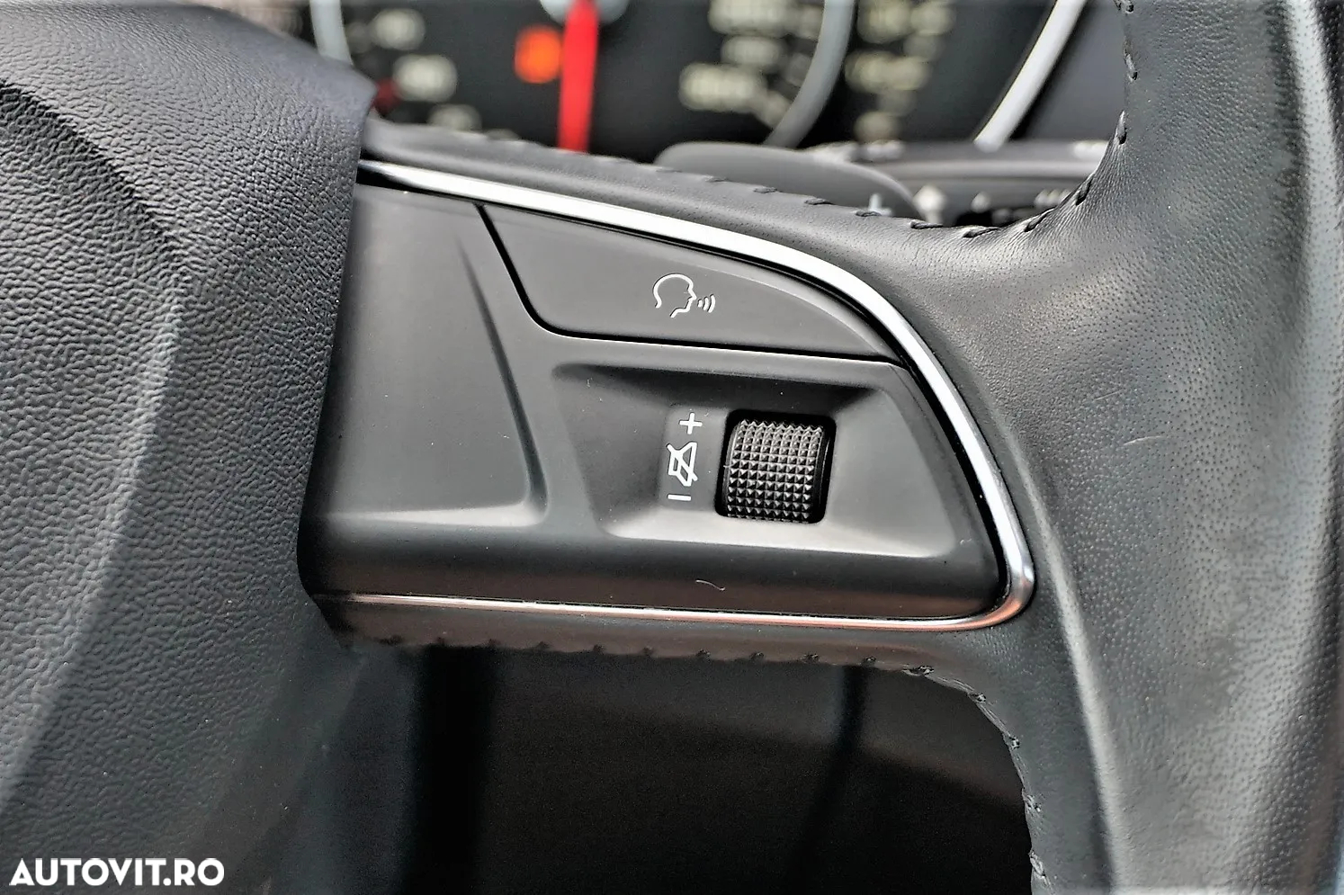 Audi Q5 2.0 40 TDI quattro S tronic Sport - 32