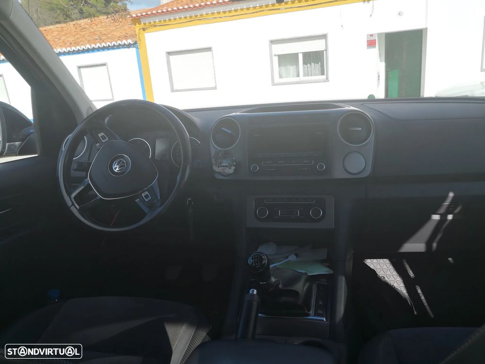 Volkswagen Amarok 2015 photo 2