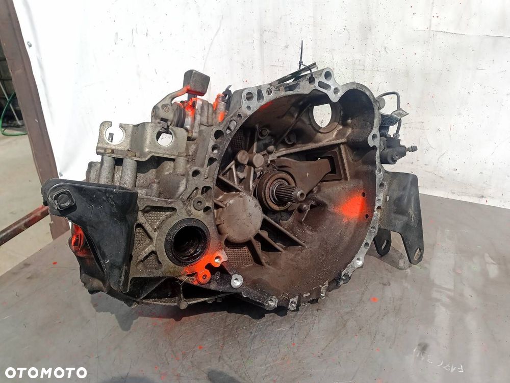 SKRZYNIA BIEGÓW E350C TOYOTA COROLLA E12 - 1