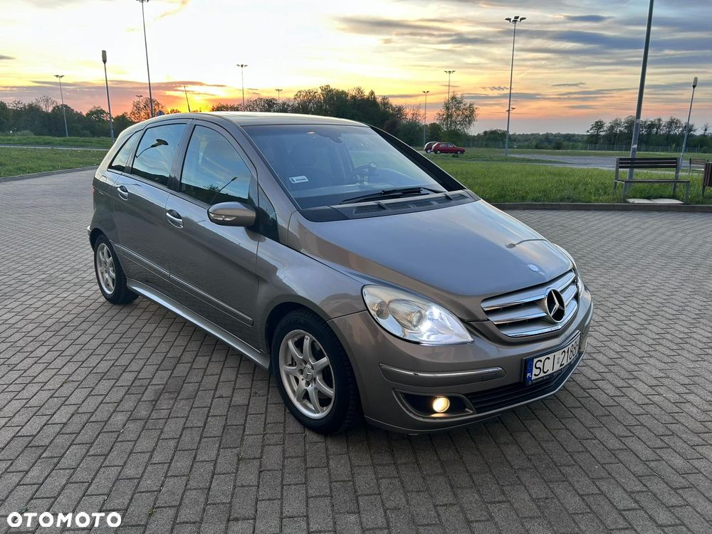 Mercedes-Benz Klasa B 200 CDI - 2