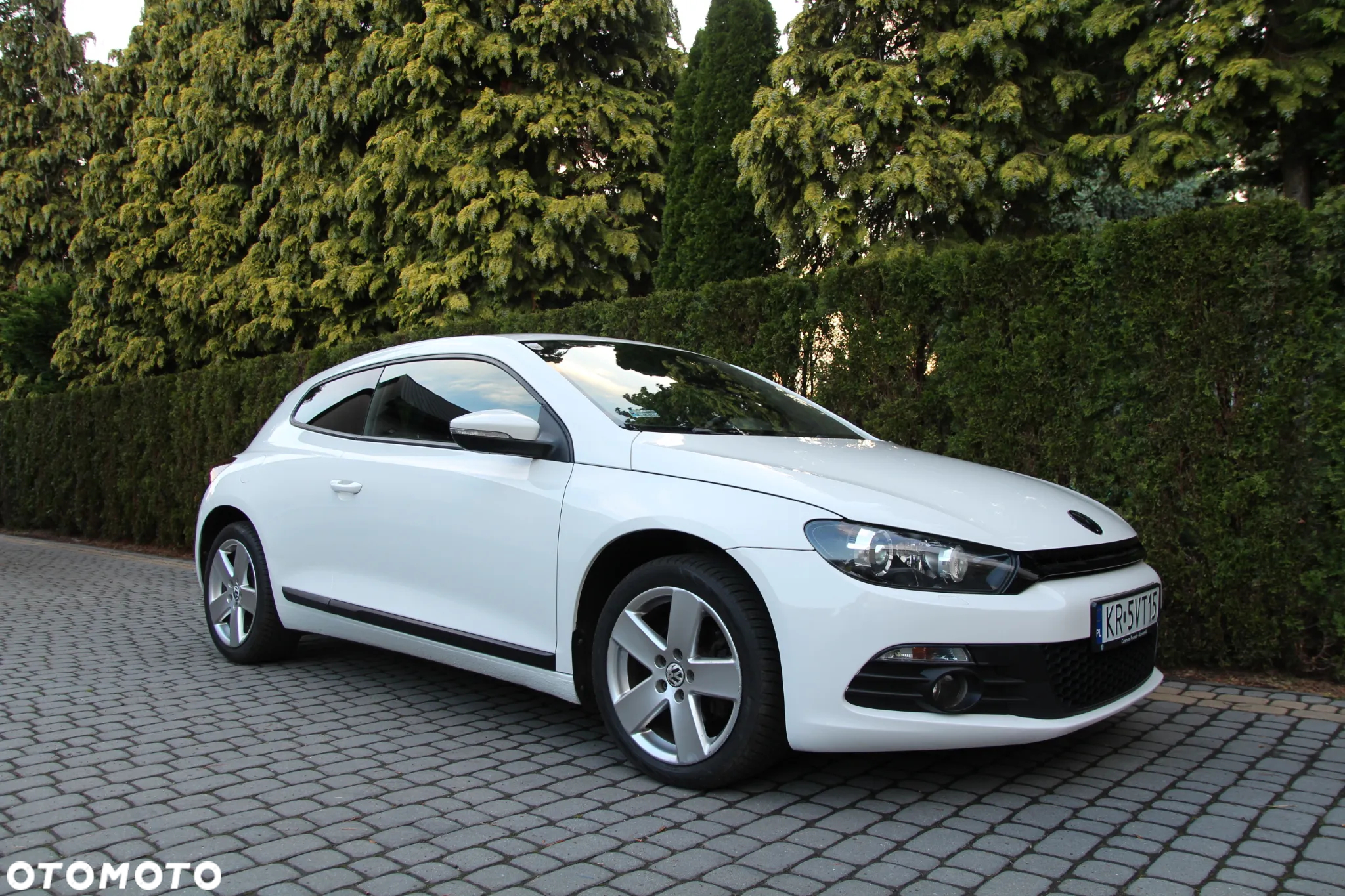 Volkswagen Scirocco 2.0 TDI Blue Motion Technologie - 2
