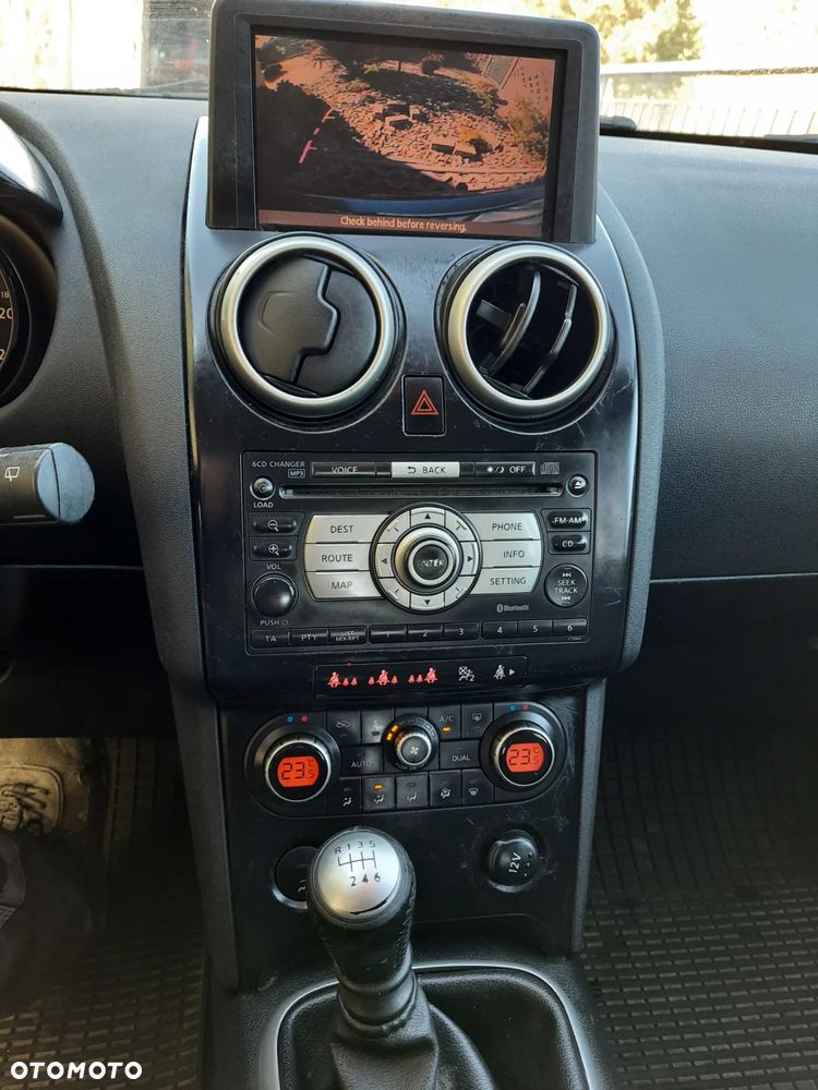 Nissan Qashqai 2.0 dCi Tekna - 6