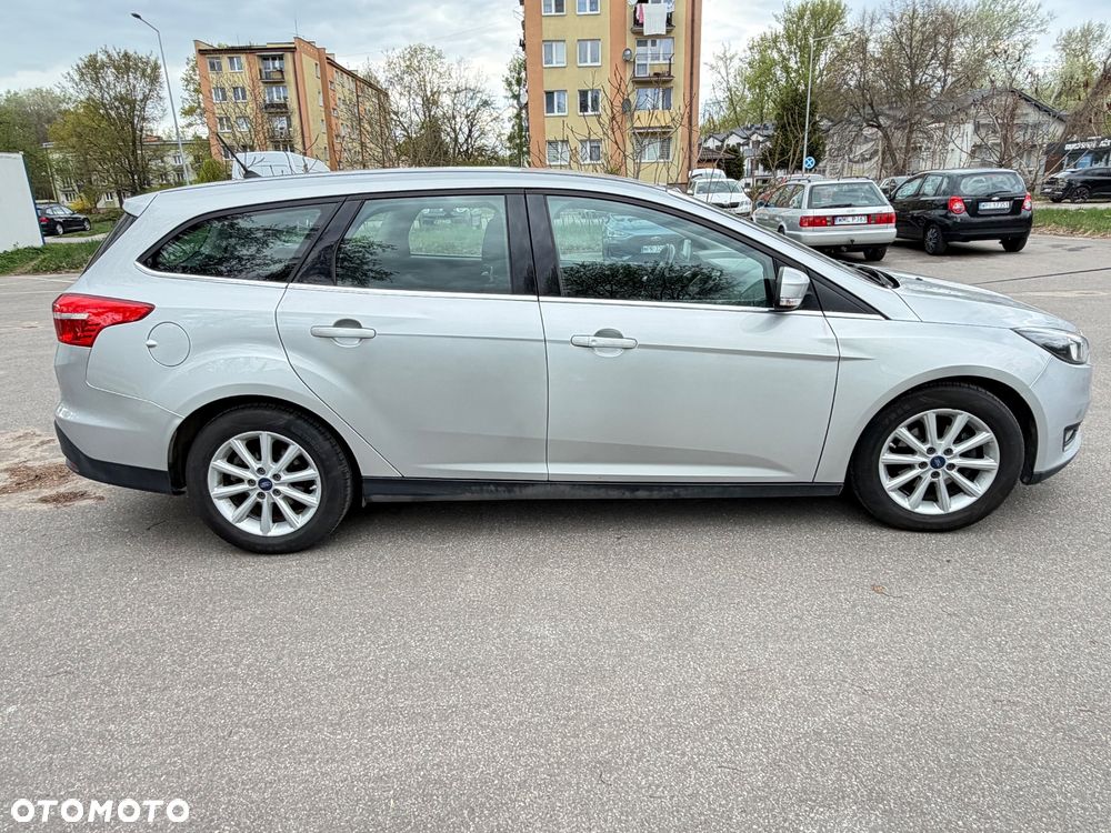 Ford Focus 1.5 TDCi SYNC Edition - 4