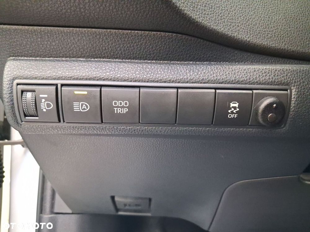 Toyota Corolla 1.8 Hybrid Comfort - 26
