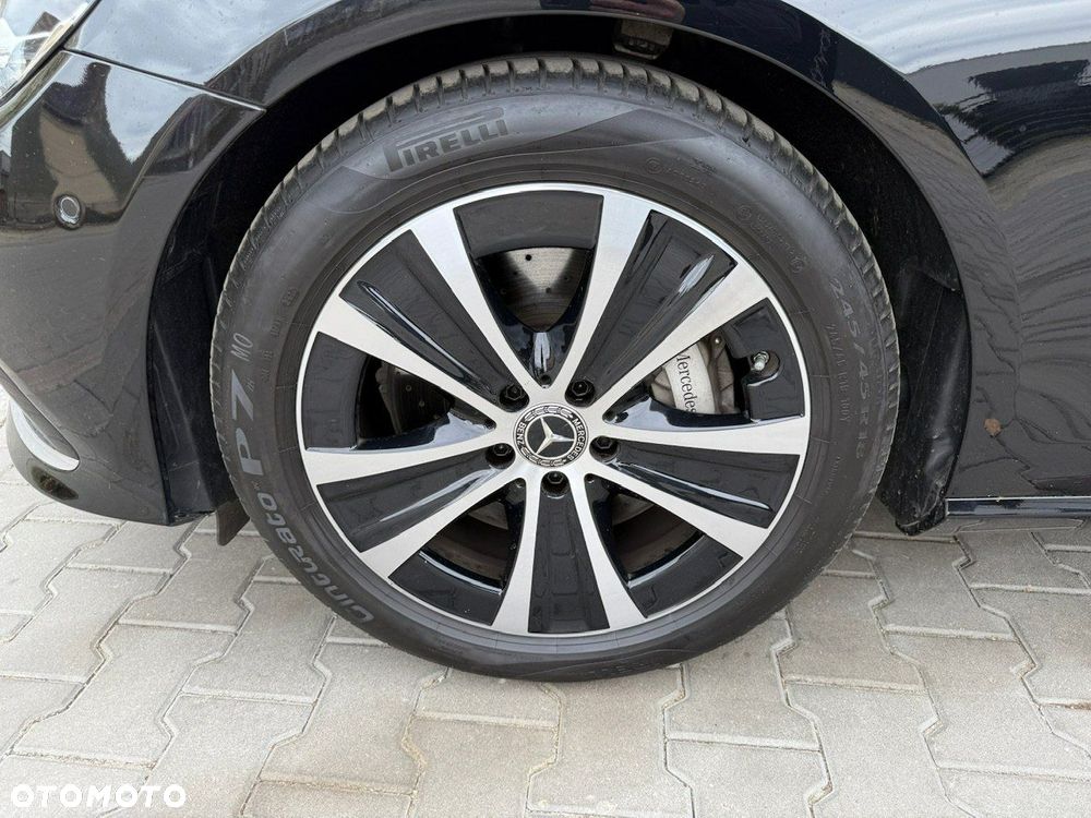 Mercedes-Benz Klasa E - 9