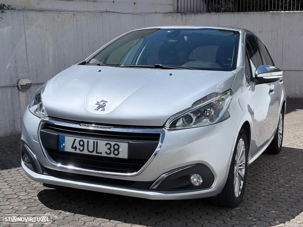 Peugeot 208 1.6 BlueHDi Style - 11