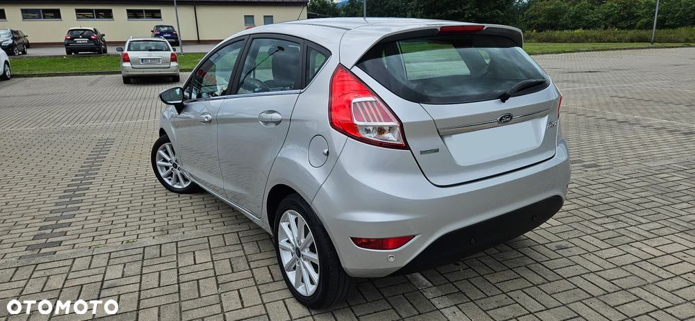 Ford Fiesta 1.0 EcoBoost S&S TITANIUM - 4
