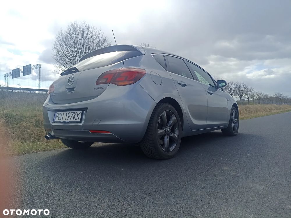 Opel Astra - 9