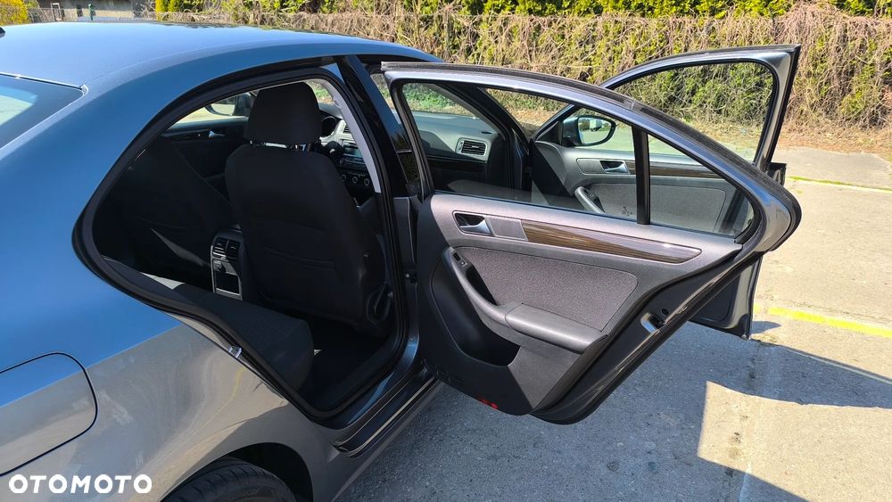 Volkswagen Jetta 2.0 TDI DPF BMT Comfortline - 18