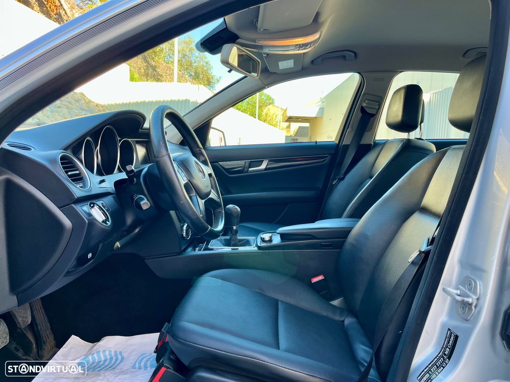 Mercedes-Benz C 180 CDi Avantgarde BlueEfficiency - 27