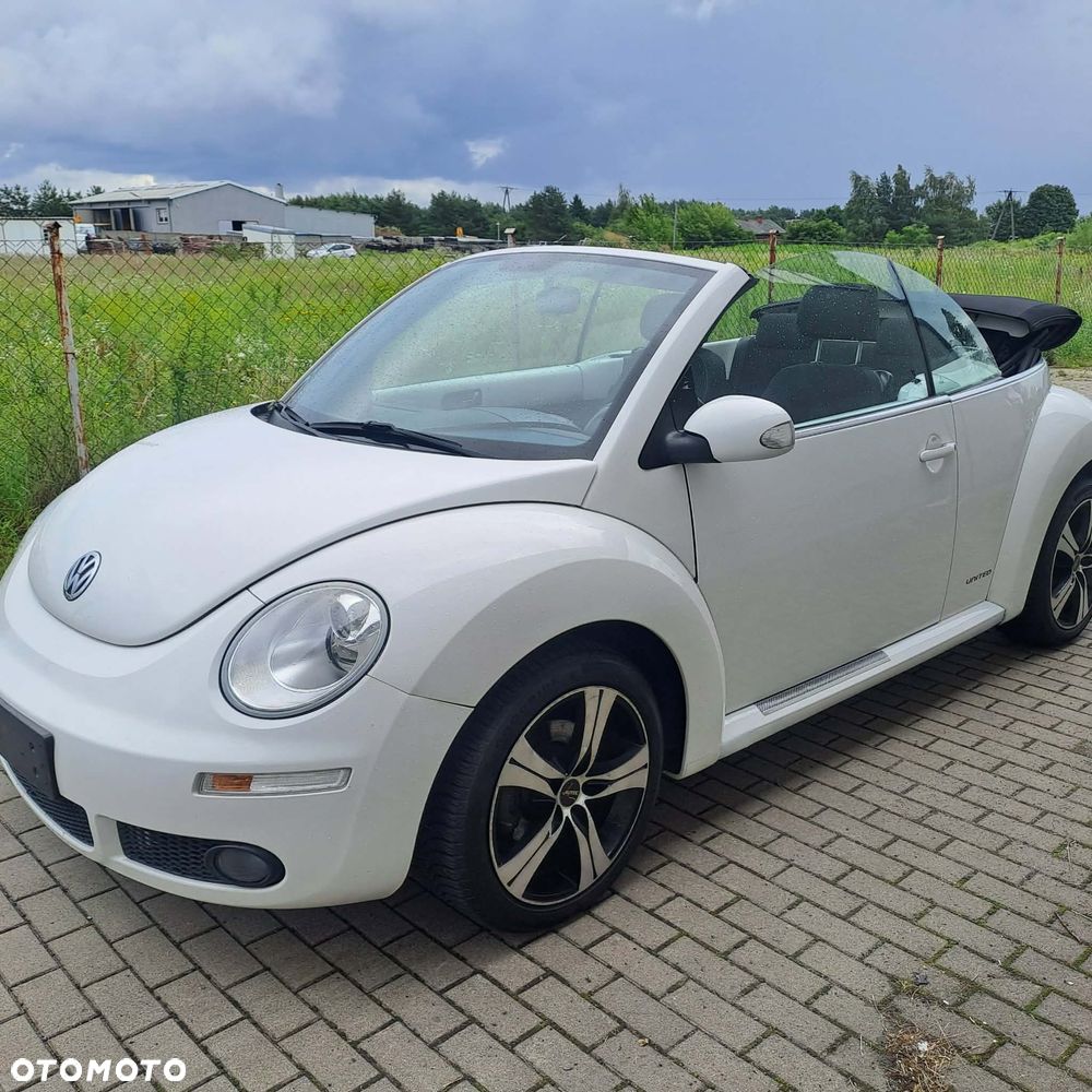 Volkswagen New Beetle 2.0 - 8