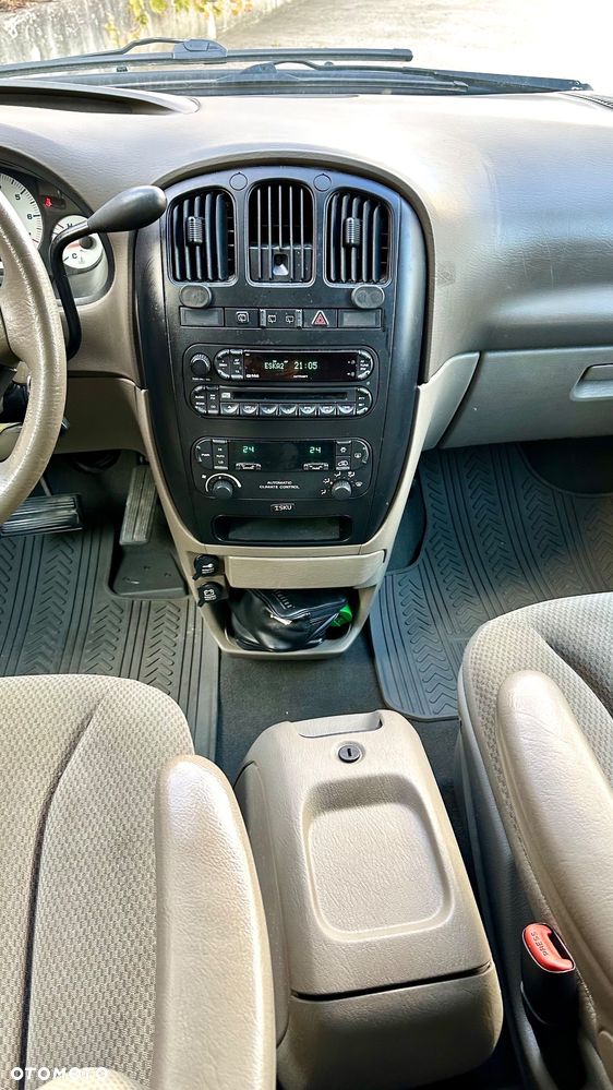 Chrysler Grand Voyager 3.3 LX S&G - 32