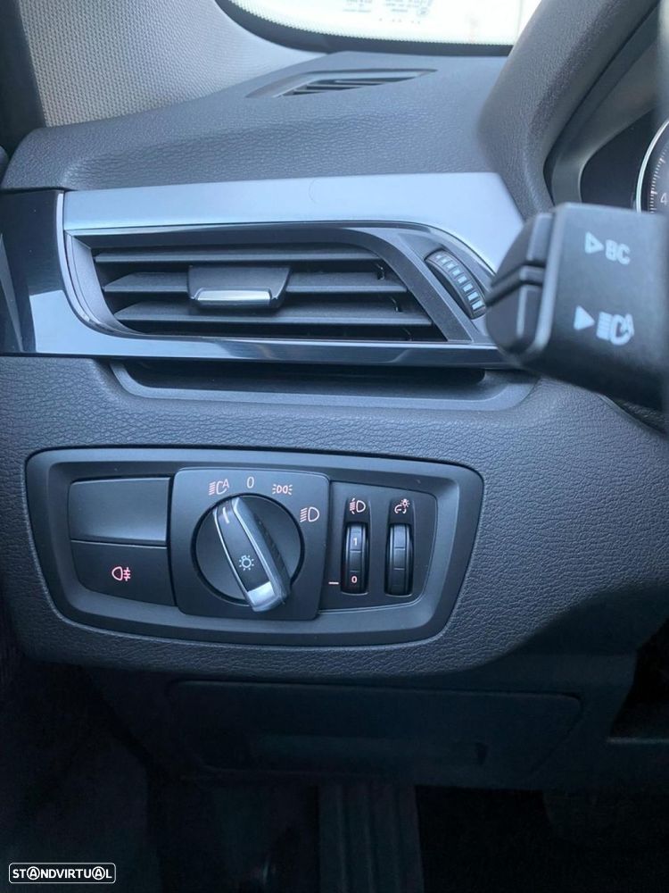 BMW X1 16 d sDrive Auto Advantage - 24