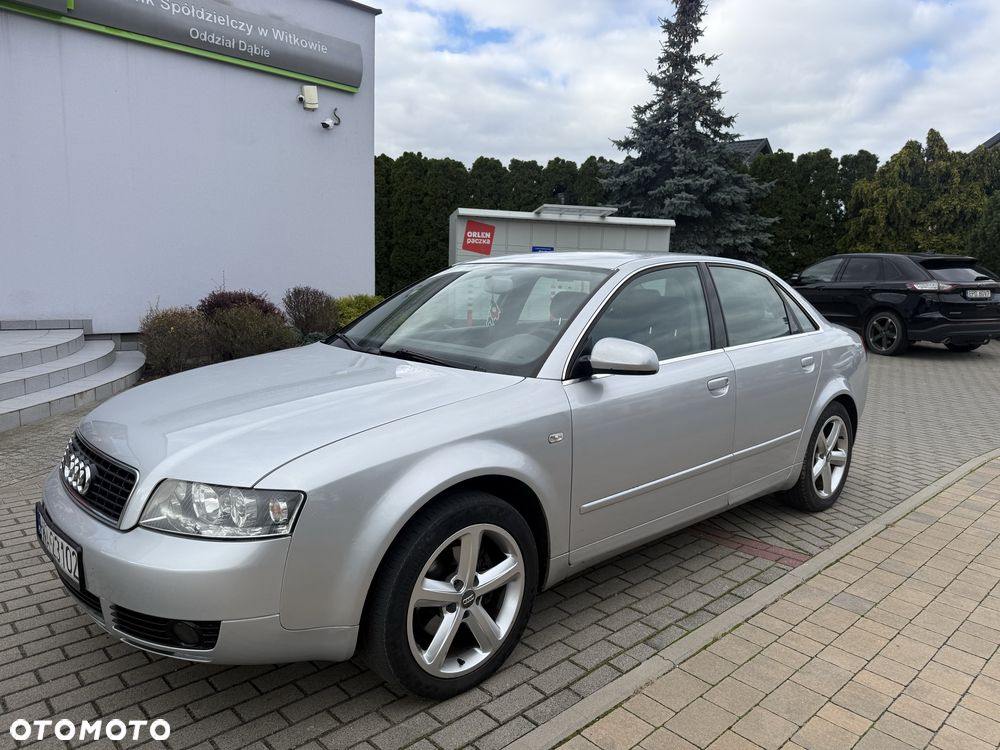 Audi A4 Limousine
