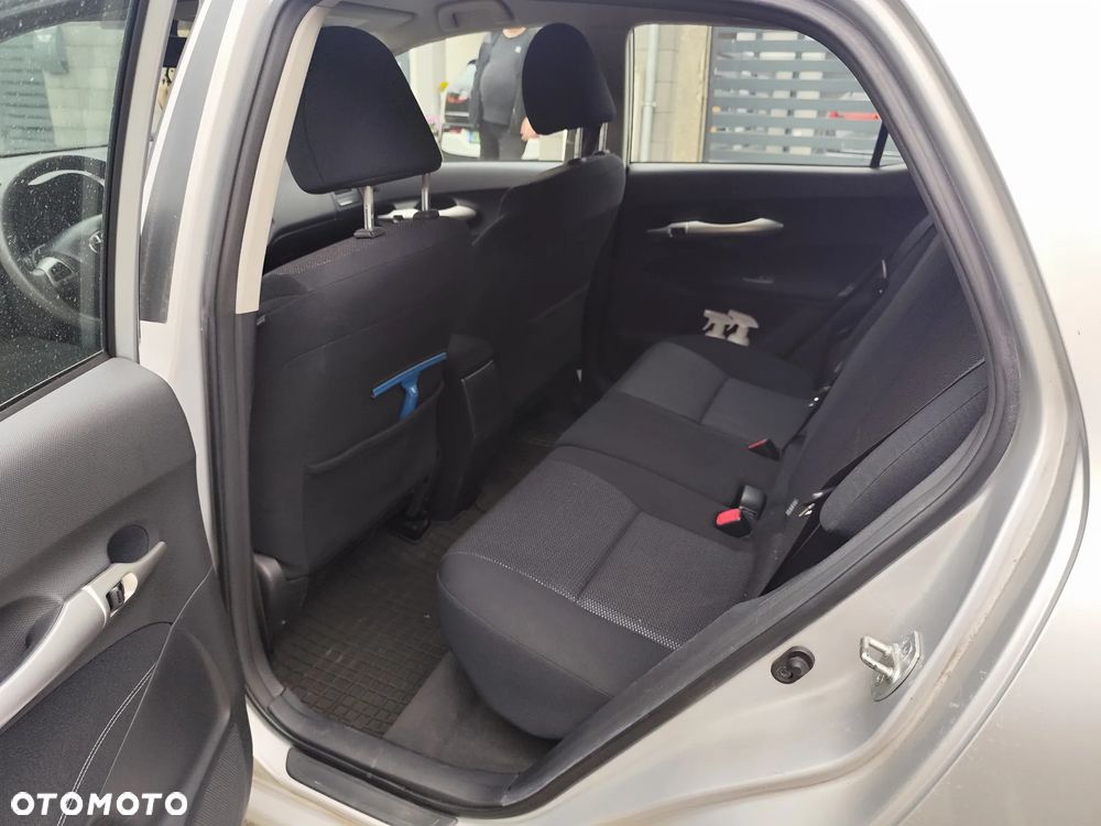 Toyota Auris 1.8 VVT-i Automatik Edition - 26
