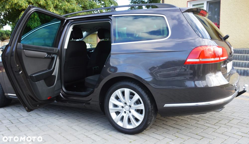 Volkswagen Passat - 31
