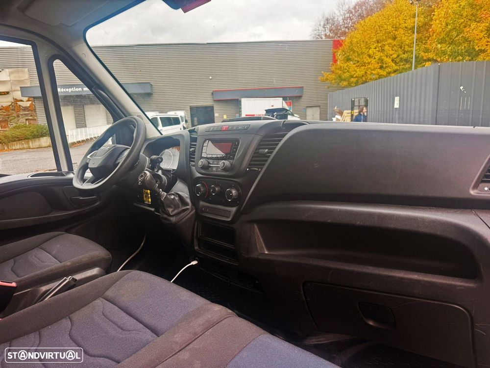 Iveco Daily 2.3 35S14 L5H2 18m3 - 13